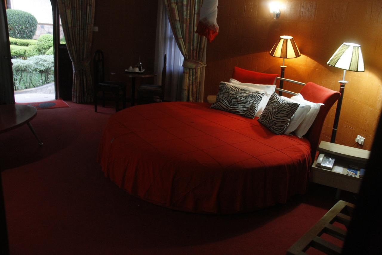Ridar Hotel Seeta Buitenkant foto