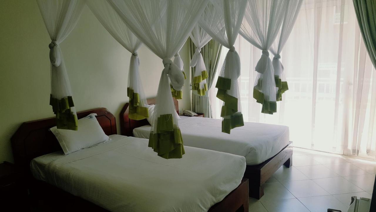 Ridar Hotel Seeta Buitenkant foto
